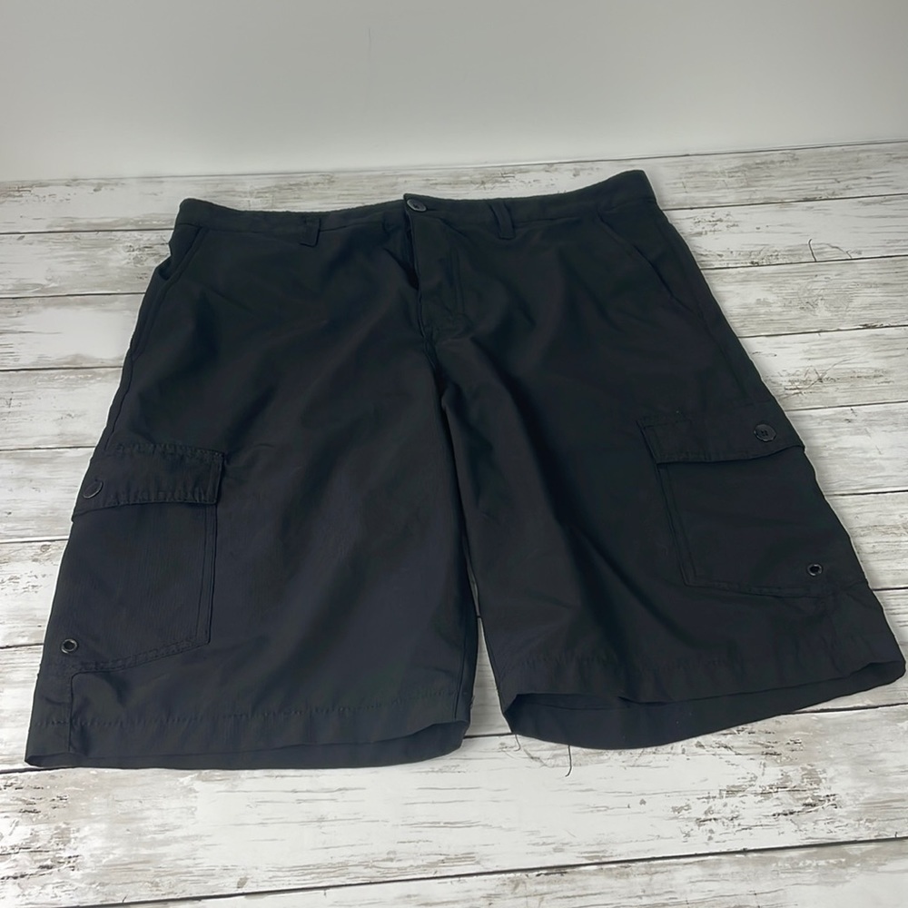 MENS SHORTS SZ 36 TONY HAWK